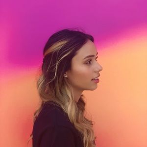 Meet your Posher, Sharon